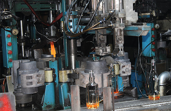 Contrôle de qualité thermoformage bouteille en verre