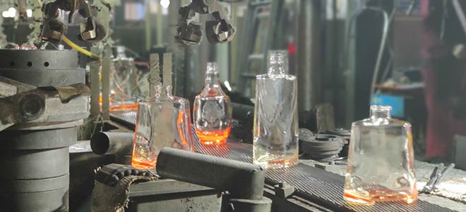 Les bouteilles en verre de 700ml sont-elles plus chères que les bouteilles de 750ml?