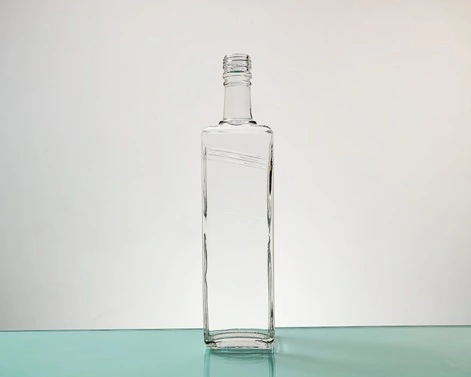 Bouteille de brandy, 500ml de spiritueux de Flint carré élevé